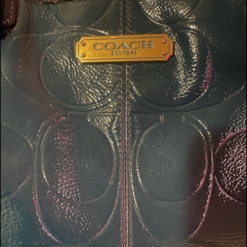Authentic COACH purse good used condition lots of life remain.